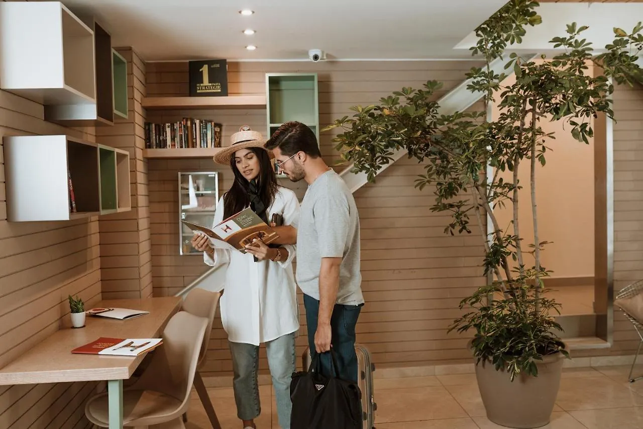 Infinity City Boutique Hotel Iraklio 3*,
